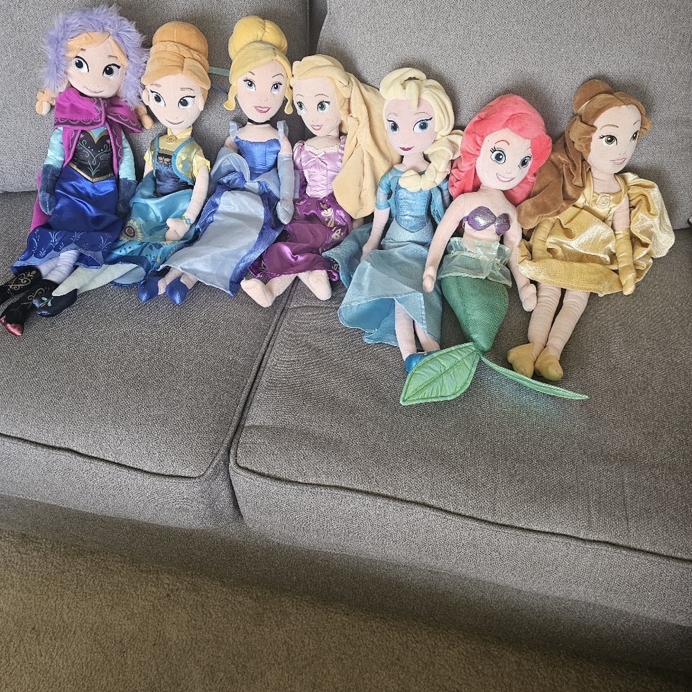 Disney dolls